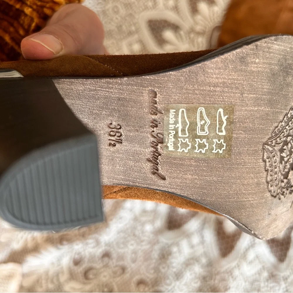 Free People suede boots - Picture 9 of 10